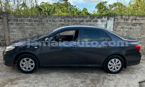 Buy Used Toyota Corolla Black Car in May Pen in Clarendon Buy Used Toyota Corolla Black Car in May Pen in Clarendon