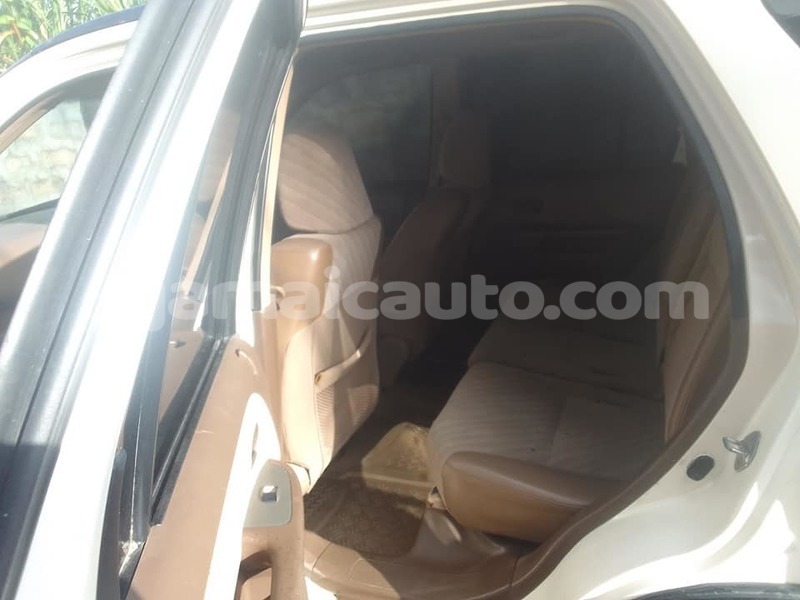 Big with watermark honda cr v clarendon import dubai 4771