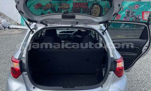 Buy Used Toyota Vitz Other Car in Mandeville in Manchester Buy Used Toyota Vitz Other Car in Mandeville in Manchester