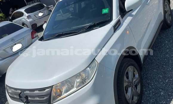 Buy Used Suzuki Vitara White Car in Kingston in Kingston