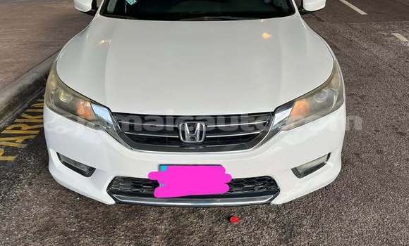 Buy Used Honda Accord White Car in Mandeville in Manchester