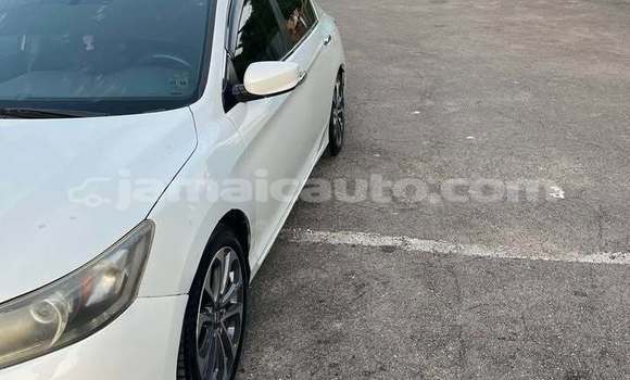 Acheter Occasion Voiture Honda Accord Blanc à Mandeville, Manchester Acheter Occasion Voiture Honda Accord Blanc à Mandeville, Manchester