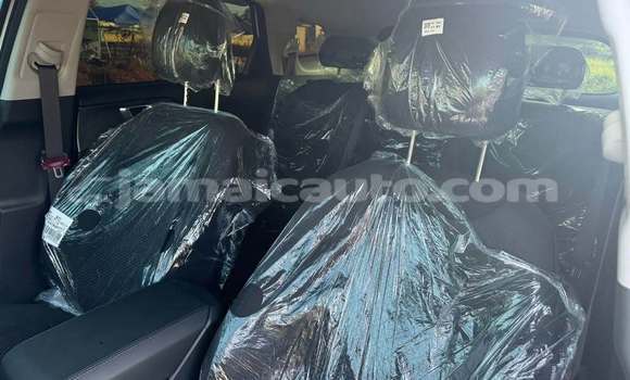 Acheter Occasion Voiture Kia Sportage Blanc à Lucea, Hanover Acheter Occasion Voiture Kia Sportage Blanc à Lucea, Hanover