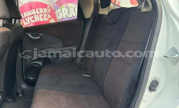 Acheter Occasion Voiture Honda Shuttle Blanc à Lucea, Hanover Acheter Occasion Voiture Honda Shuttle Blanc à Lucea, Hanover