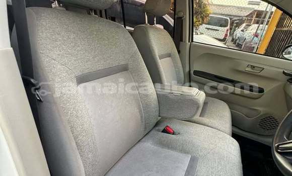 Buy Used Toyota Passo White Car in Lucea in Hanover Buy Used Toyota Passo White Car in Lucea in Hanover