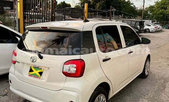 Buy Used Toyota Passo White Car in Lucea in Hanover Buy Used Toyota Passo White Car in Lucea in Hanover