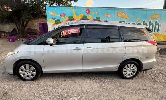Buy Used Toyota Estima Other Car in Lucea in Hanover Buy Used Toyota Estima Other Car in Lucea in Hanover