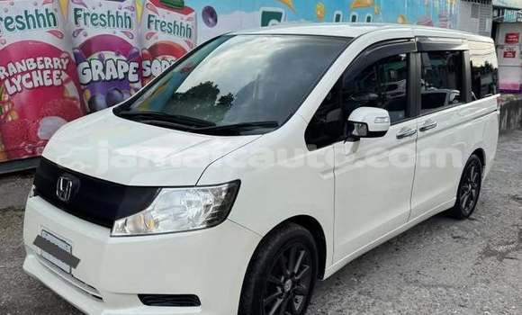 Buy Used Honda Stepwgn White Car in Mandeville in Manchester Buy Used Honda Stepwgn White Car in Mandeville in Manchester