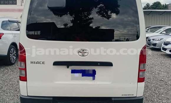 Buy Used Toyota Hiace White Car in Mandeville in Manchester Buy Used Toyota Hiace White Car in Mandeville in Manchester