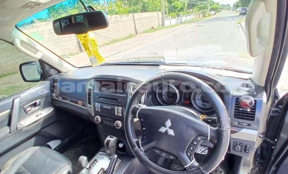 Buy Used Mitsubishi Pajero Black Car in May Pen in Clarendon Buy Used Mitsubishi Pajero Black Car in May Pen in Clarendon