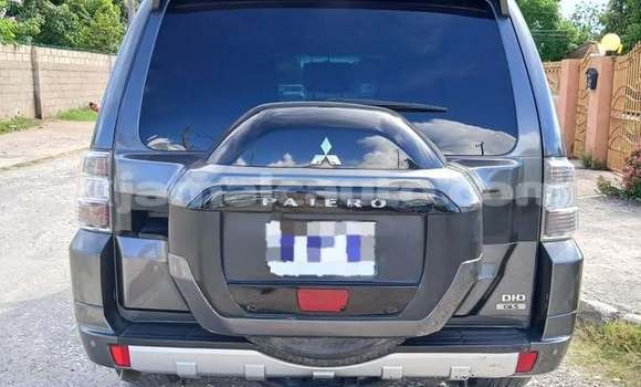 Buy Used Mitsubishi Pajero Black Car in May Pen in Clarendon Buy Used Mitsubishi Pajero Black Car in May Pen in Clarendon