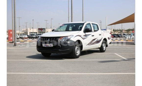 Buy Import Mitsubishi L200 White Car in Import - Dubai in Clarendon