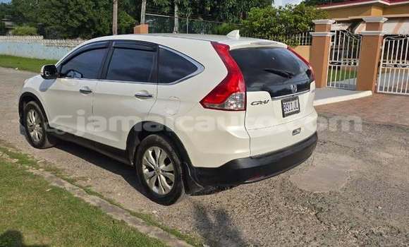 Buy Used Honda CR–V White Car in May Pen in Clarendon Buy Used Honda CR–V White Car in May Pen in Clarendon