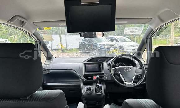 Acheter Occasion Voiture Toyota Voxy Noir à Port Antonio, Portland Acheter Occasion Voiture Toyota Voxy Noir à Port Antonio, Portland