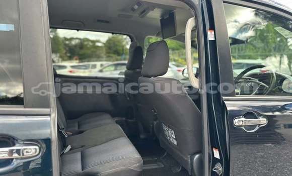 Acheter Occasion Voiture Toyota Voxy Noir à Port Antonio, Portland Acheter Occasion Voiture Toyota Voxy Noir à Port Antonio, Portland