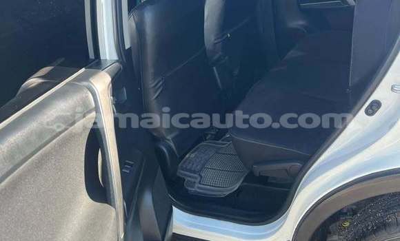 Buy Used Toyota RAV4 White Car in Import - Dubai in Clarendon Buy Used Toyota RAV4 White Car in Import - Dubai in Clarendon