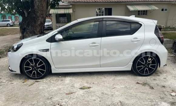 Buy Used Toyota Aqua White Car in Kingston in Kingston Buy Used Toyota Aqua White Car in Kingston in Kingston