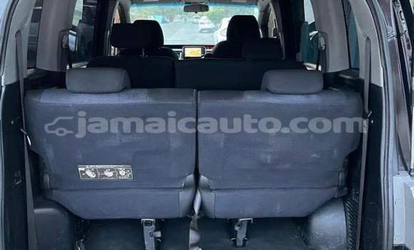 Acheter Occasion Voiture Honda Stepwgn Noir à Kingston, Kingston Acheter Occasion Voiture Honda Stepwgn Noir à Kingston, Kingston