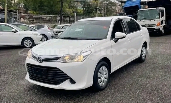 Acheter Occasion Voiture Toyota Corolla Blanc à Lucea, Hanover Acheter Occasion Voiture Toyota Corolla Blanc à Lucea, Hanover