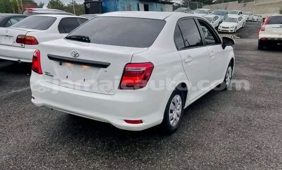 Acheter Occasion Voiture Toyota Corolla Blanc à Lucea, Hanover Acheter Occasion Voiture Toyota Corolla Blanc à Lucea, Hanover