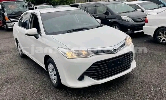 Acheter Occasion Voiture Toyota Corolla Blanc à Lucea, Hanover Acheter Occasion Voiture Toyota Corolla Blanc à Lucea, Hanover