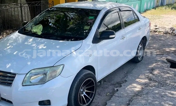 Acheter Occasion Voiture Toyota Axio Blanc à Mandeville, Manchester Acheter Occasion Voiture Toyota Axio Blanc à Mandeville, Manchester