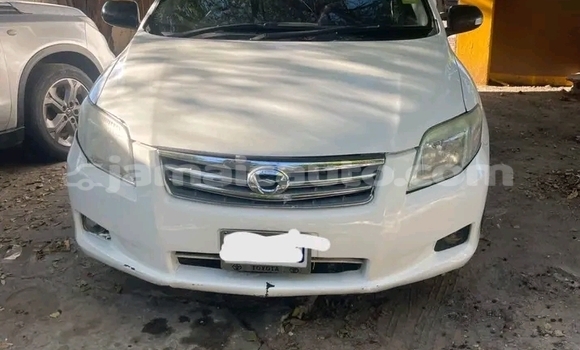 Acheter Occasion Voiture Toyota Axio Blanc à Mandeville, Manchester Acheter Occasion Voiture Toyota Axio Blanc à Mandeville, Manchester