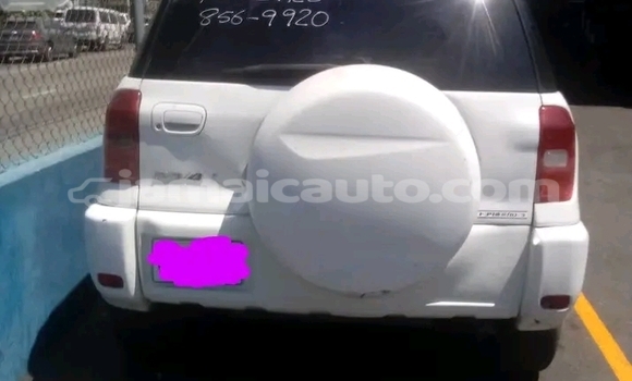 Acheter Occasion Voiture Toyota RAV4 Blanc à Mandeville, Manchester Acheter Occasion Voiture Toyota RAV4 Blanc à Mandeville, Manchester