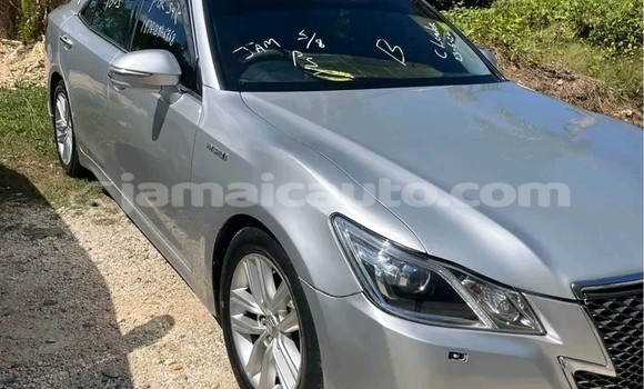 Acheter Occasion Voiture Toyota Crown Blanc à May Pen, Clarendon Acheter Occasion Voiture Toyota Crown Blanc à May Pen, Clarendon