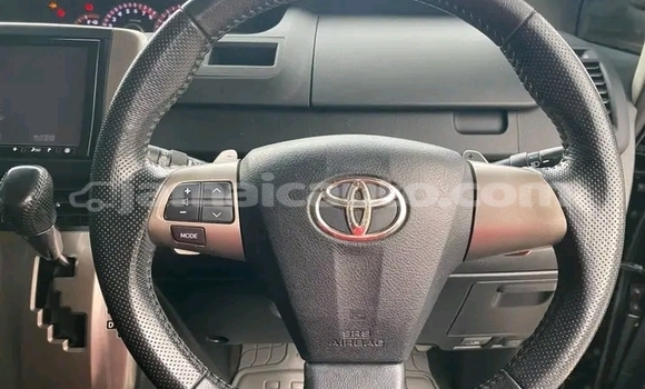 Acheter Occasion Voiture Toyota Noah Noir à May Pen, Clarendon Acheter Occasion Voiture Toyota Noah Noir à May Pen, Clarendon