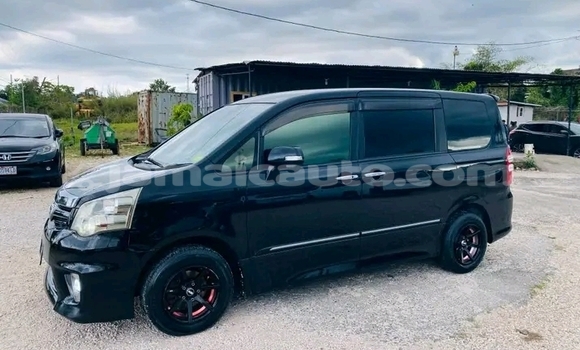 Acheter Occasion Voiture Toyota Noah Noir à May Pen, Clarendon Acheter Occasion Voiture Toyota Noah Noir à May Pen, Clarendon
