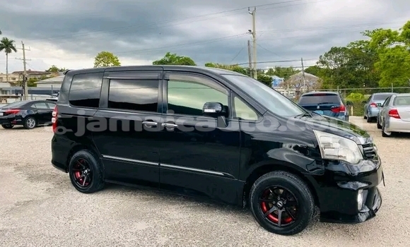 Acheter Occasion Voiture Toyota Noah Noir à May Pen, Clarendon Acheter Occasion Voiture Toyota Noah Noir à May Pen, Clarendon