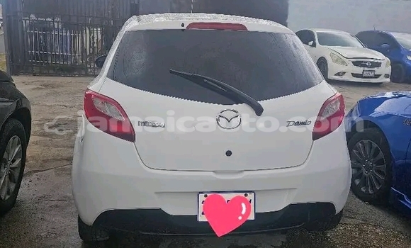 Acheter Occasion Voiture Mazda Demio Blanc à Mandeville, Manchester Acheter Occasion Voiture Mazda Demio Blanc à Mandeville, Manchester
