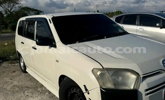 Acheter Occasion Voiture Toyota Probox Blanc à May Pen, Clarendon Acheter Occasion Voiture Toyota Probox Blanc à May Pen, Clarendon