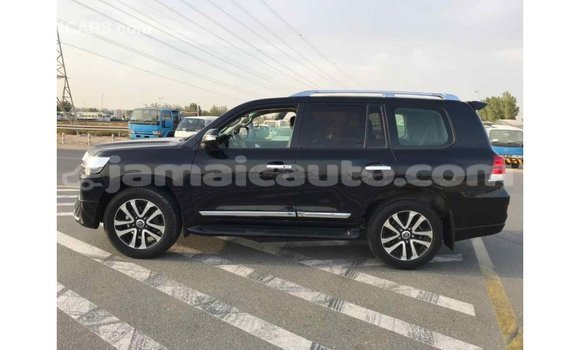 Acheter Import Voiture Toyota Land Cruiser Noir à Import - Dubai, Clarendon Acheter Import Voiture Toyota Land Cruiser Noir à Import - Dubai, Clarendon