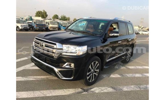 Acheter Import Voiture Toyota Land Cruiser Noir à Import - Dubai, Clarendon Acheter Import Voiture Toyota Land Cruiser Noir à Import - Dubai, Clarendon