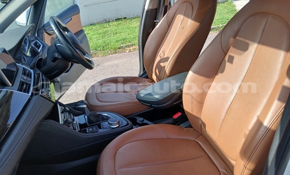 Acheter Import Voiture BMW 2er Active Tourer Blanc à Kingston, Kingston Acheter Import Voiture BMW 2er Active Tourer Blanc à Kingston, Kingston