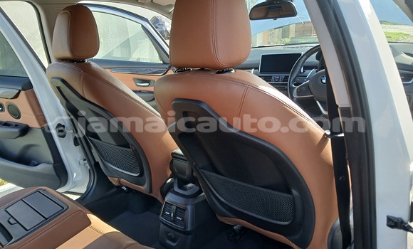 Acheter Import Voiture BMW 2er Active Tourer Blanc à Kingston, Kingston Acheter Import Voiture BMW 2er Active Tourer Blanc à Kingston, Kingston