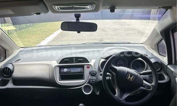 Acheter Occasion Voiture Honda FIT Blanc à Savanna la Mar, Westmoreland Acheter Occasion Voiture Honda FIT Blanc à Savanna la Mar, Westmoreland