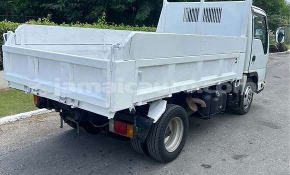 Buy Used Isuzu FTR 850 White Truck in Import - Dubai in Clarendon Buy Used Isuzu FTR 850 White Truck in Import - Dubai in Clarendon