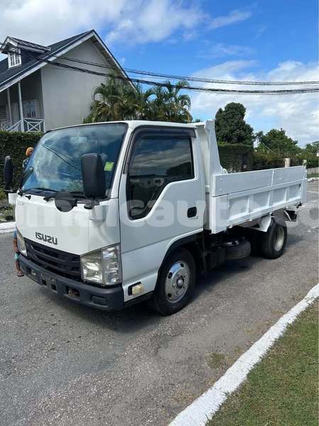 Big with watermark isuzu ftr 850 clarendon import dubai 5146
