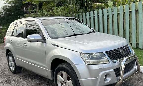 Buy Used Suzuki Grand Vitara White Car in May Pen in Clarendon Buy Used Suzuki Grand Vitara White Car in May Pen in Clarendon
