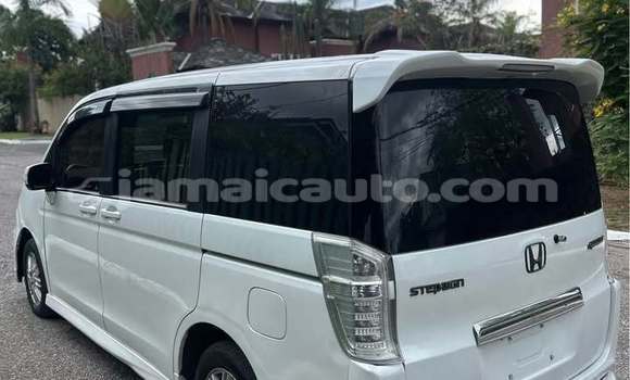 Acheter Occasion Voiture Honda Stepwgn Blanc à Port Antonio, Portland Acheter Occasion Voiture Honda Stepwgn Blanc à Port Antonio, Portland