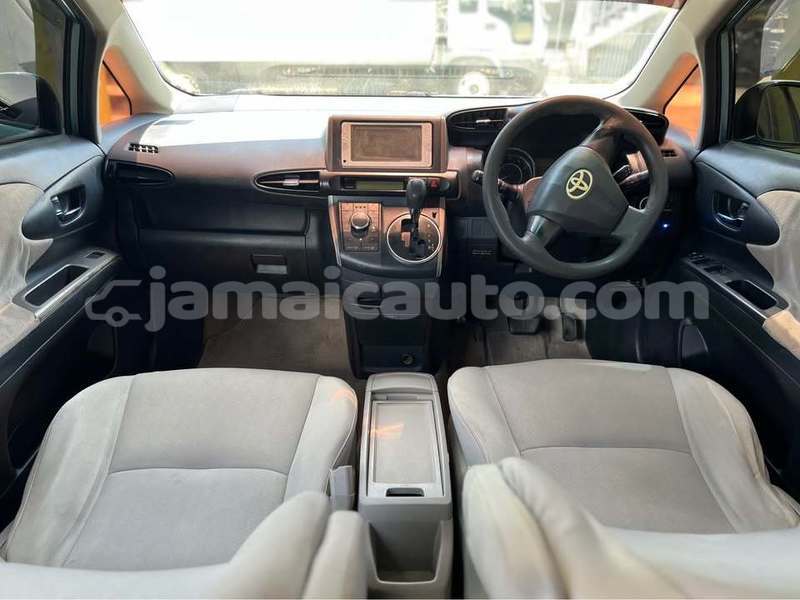 Big with watermark toyota wish clarendon may pen 5162