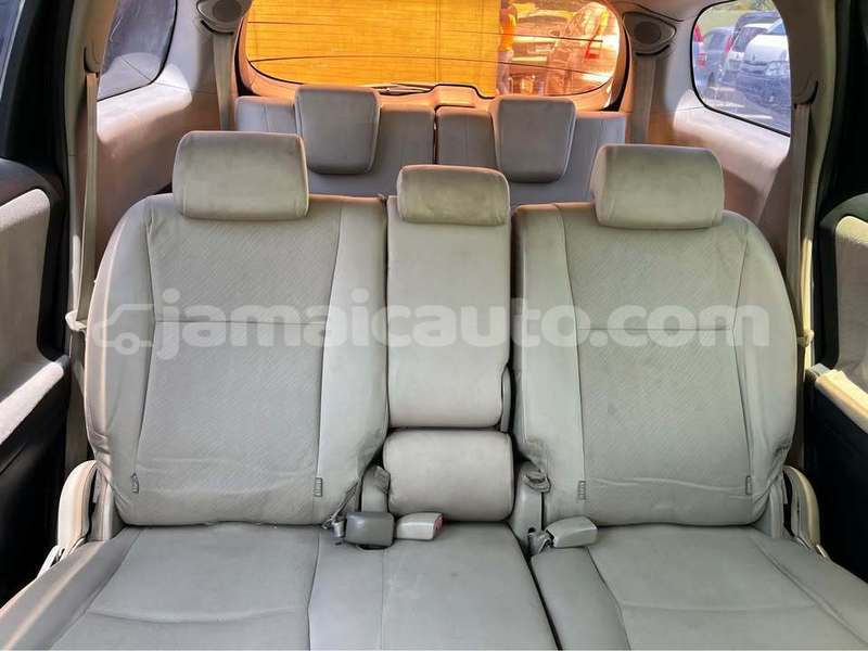 Big with watermark toyota wish clarendon may pen 5162