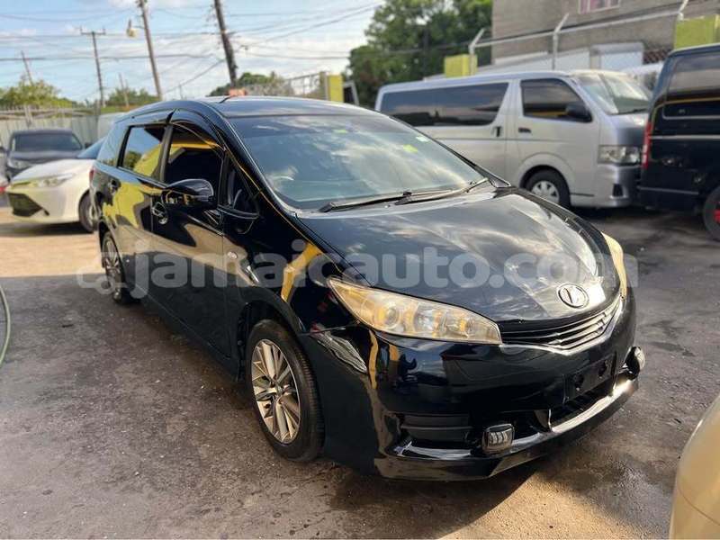 Big with watermark toyota wish clarendon import dubai 5163