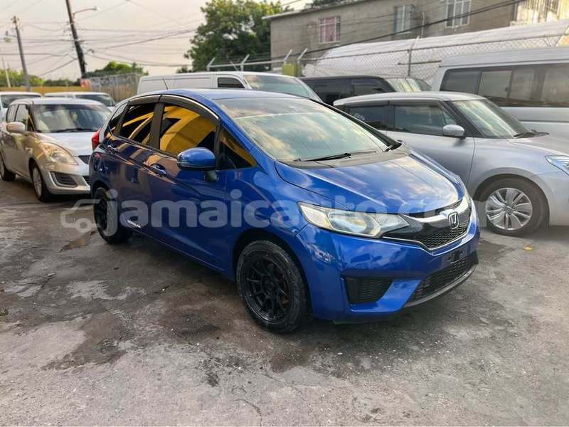 Big with watermark honda fit clarendon import dubai 5165