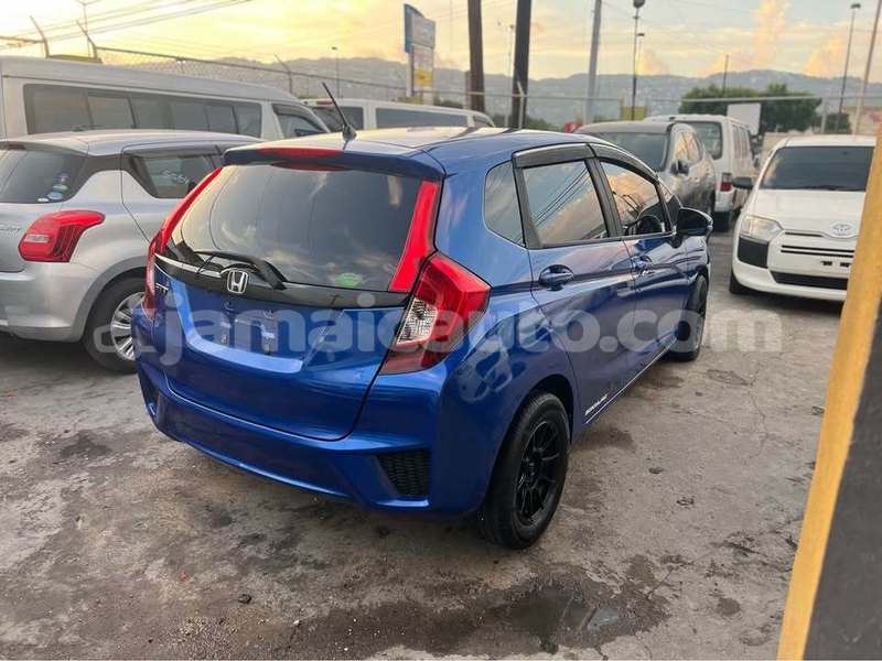 Big with watermark honda fit clarendon import dubai 5165