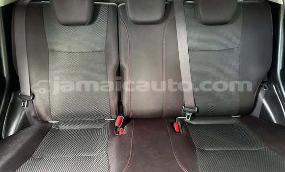 Acheter Occasion Voiture Suzuki Swift Noir à Lucea, Hanover Acheter Occasion Voiture Suzuki Swift Noir à Lucea, Hanover