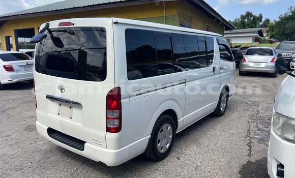 Acheter Occasion Voiture Toyota Hiace Blanc à Falmouth, Trelawney Acheter Occasion Voiture Toyota Hiace Blanc à Falmouth, Trelawney